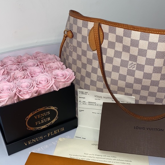 Louis Vuitton Neverfull MM - Picture 12 of 15